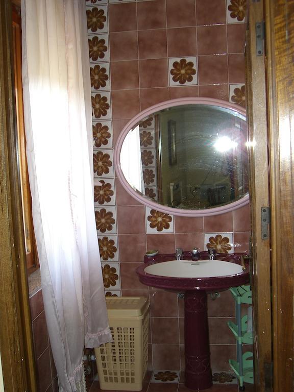 Sa Domu Sarda Casa Vacanza Пішинас Номер фото