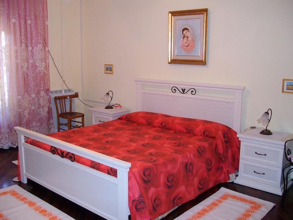 Sa Domu Sarda Casa Vacanza Пішинас Номер фото